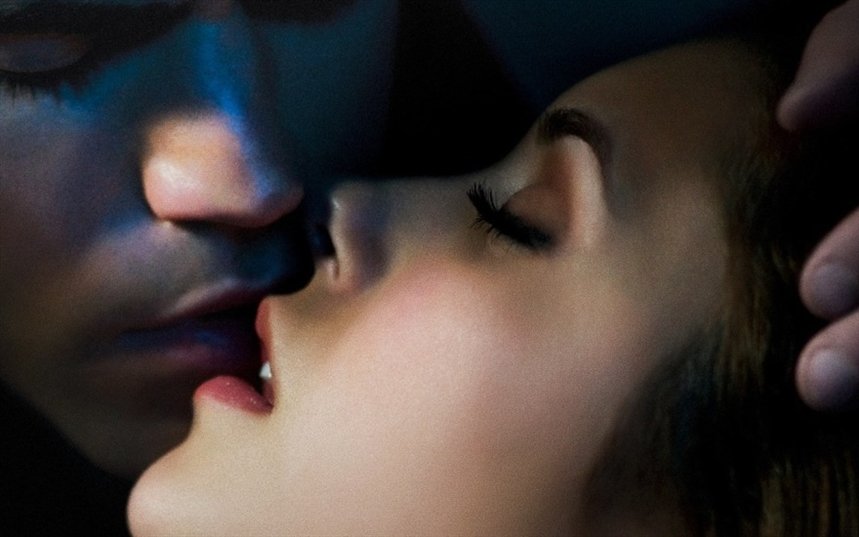 20 захватывающих техник сексуальных поцелуев