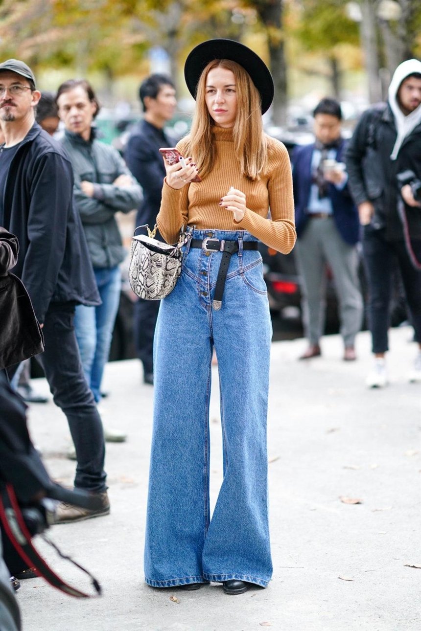 Модные женские джинсы 2023: последние новинки сезона