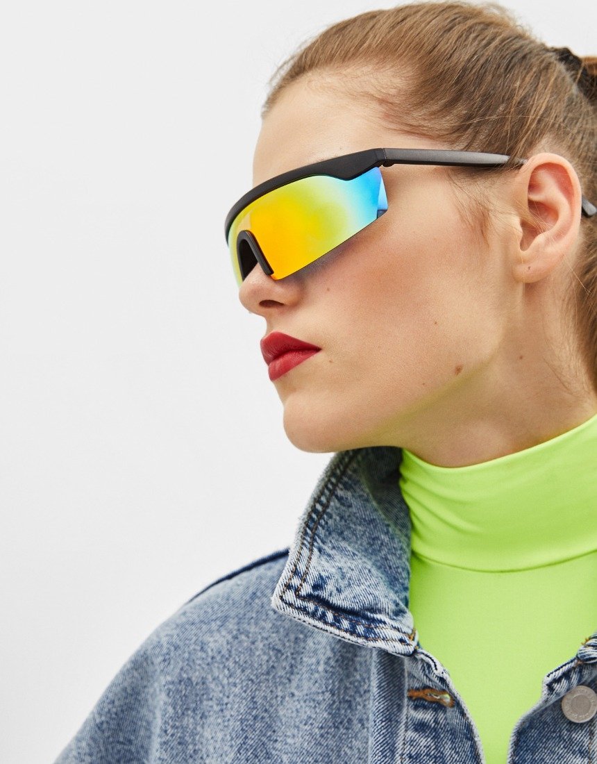 Модные женские солнцезащитные очки 2023