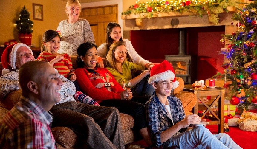 10 новогодних традиций, которые помогут укрепить семейные ценности