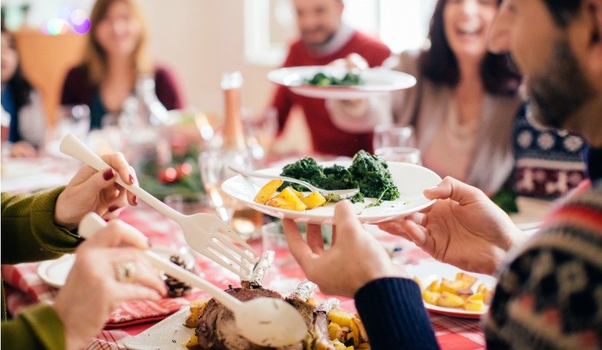 Соблюдайте эти 3 правила питания на праздниках, чтобы не набрать в весе