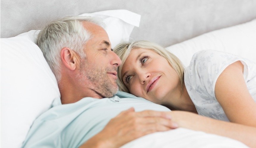 Интимная жизнь в старости: как сохранить страсть и удовольствие в зрелом возрасте