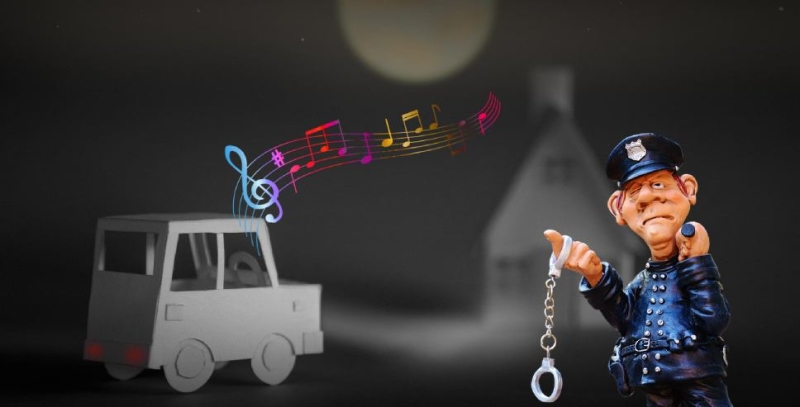 Сколько размер штрафа за прослушивание громкой музыки в автомобиле в ночное время?